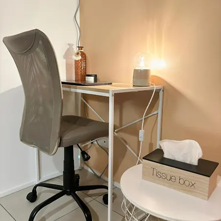 Le Marguerite & Le Melange Savant *